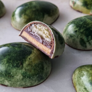 Mäta, limetka, tmavá čokoláda a cookies